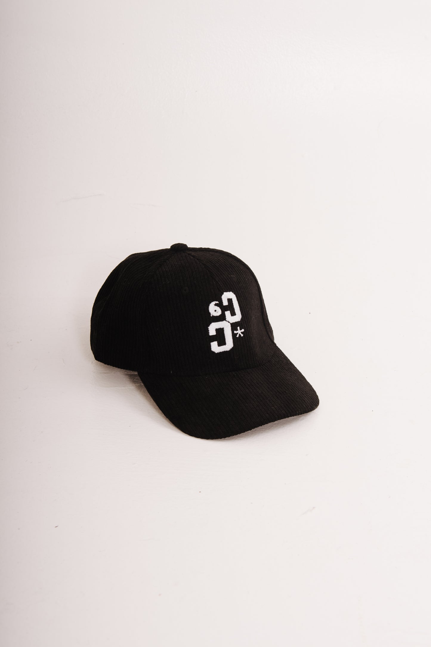 SNAPBACK C’S BLACK - CITY CARTER