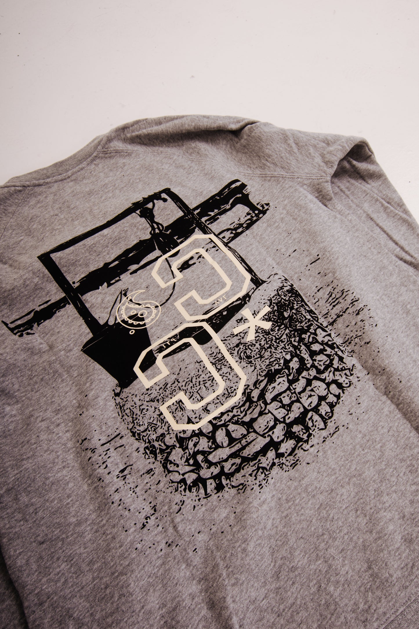 HIGHER CREWNECK - CITY CARTER