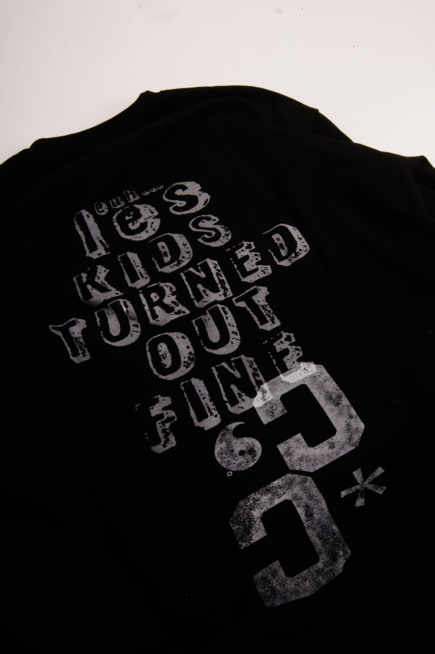 LES KIDS CREWNECK PRE ORDER - CITY CARTER